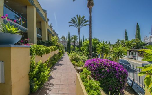 3 bedrooms Apartment in Bahia de Marbella
