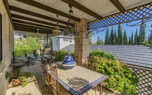 Villa de 4 dormitorios en Nueva Andalucia