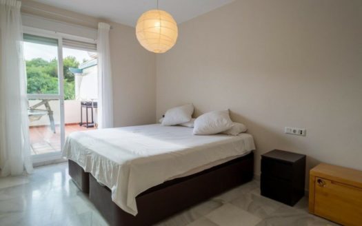 Apartamento de 2 dormitorios en Nueva Andalucia