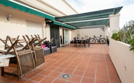 Apartamento de 2 dormitorios en Nueva Andalucia
