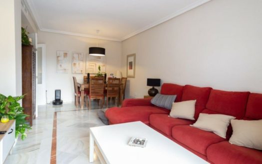 Apartamento de 2 dormitorios en Nueva Andalucia