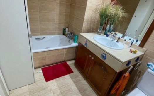 Apartamento de 2 dormitorios en Nueva Andalucia