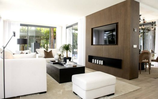 Villa de 4 dormitorios en Nueva Andalucia