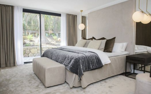 Villa de 4 dormitorios en Nueva Andalucia