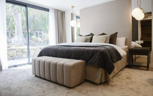 Villa de 4 dormitorios en Nueva Andalucia