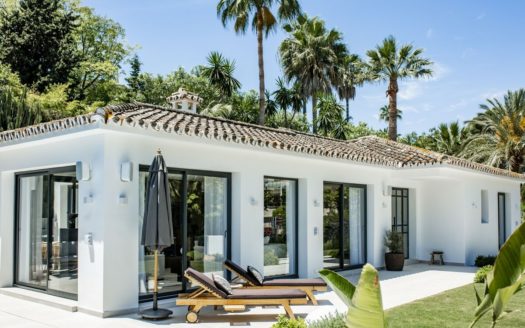 Villa de 4 dormitorios en Nueva Andalucia