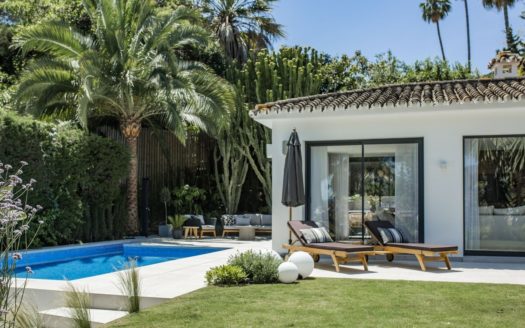Villa de 4 dormitorios en Nueva Andalucia