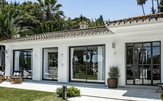 Villa de 4 dormitorios en Nueva Andalucia