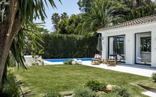 Villa de 4 dormitorios en Nueva Andalucia