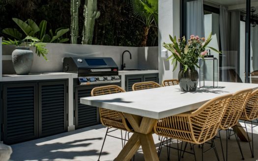 Villa de 4 dormitorios en Nueva Andalucia