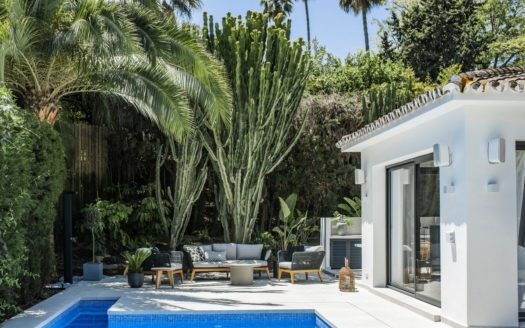 Villa de 4 dormitorios en Nueva Andalucia