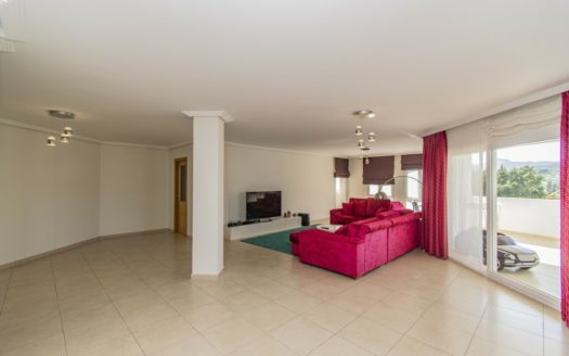 Apartamento de 3 dormitorios en Nueva Andalucia