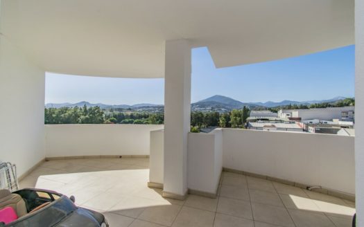 Apartamento de 3 dormitorios en Nueva Andalucia