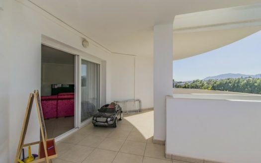 Apartamento de 3 dormitorios en Nueva Andalucia