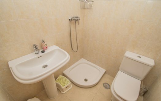 Apartamento de 3 dormitorios en Nueva Andalucia