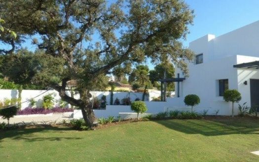 Villa de 5 dormitorios en Nueva Milla de Oro