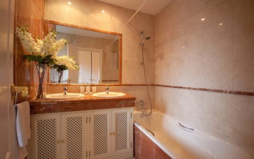 Apartamento de 3 dormitorios en Hacienda del Sol