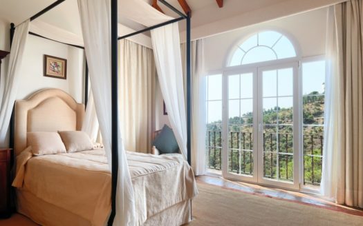 5 bedrooms Villa in Benahavis