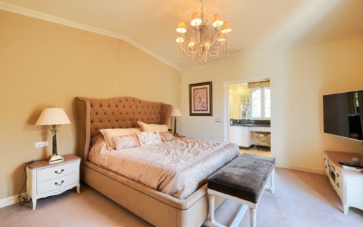 5 bedrooms Villa in Benahavis