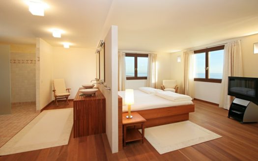 6 bedrooms Villa in Benahavis