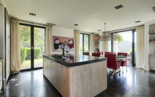 Villa de 4 dormitorios en Benahavis