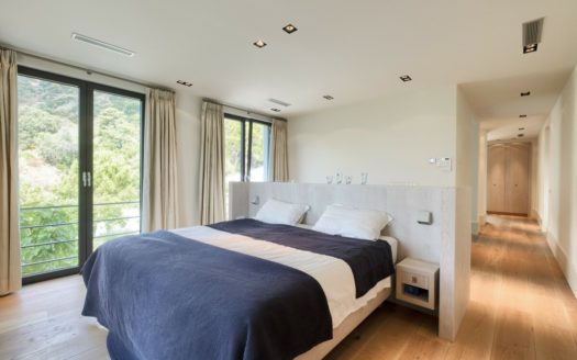 Villa de 4 dormitorios en Benahavis