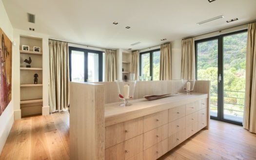 Villa de 4 dormitorios en Benahavis