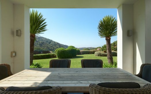 Villa de 4 dormitorios en Benahavis