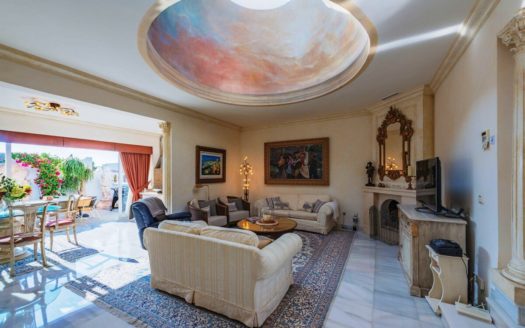 3 bedrooms Townhouse in Milla de Oro