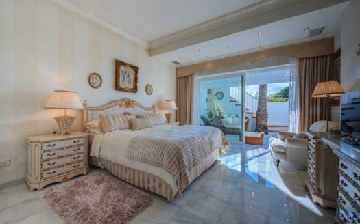 3 bedrooms Townhouse in Milla de Oro