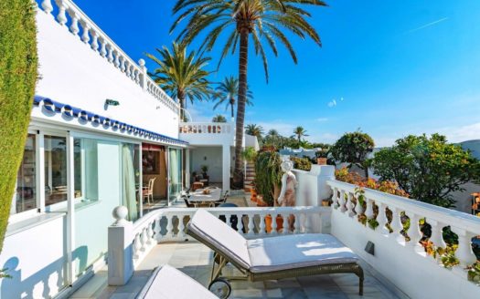 3 bedrooms Townhouse in Milla de Oro