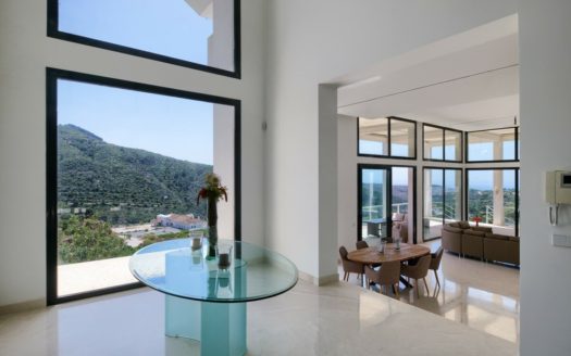 6 bedrooms Villa in Benahavis