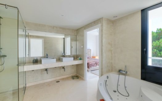 6 bedrooms Villa in Benahavis