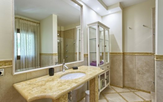 5 bedrooms Villa in Milla de Oro