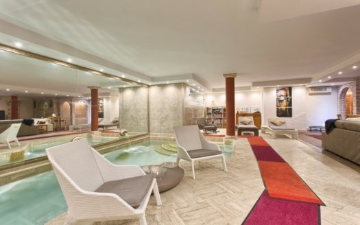 5 bedrooms Villa in Milla de Oro