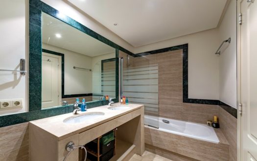2 bedrooms Apartment in La Quinta