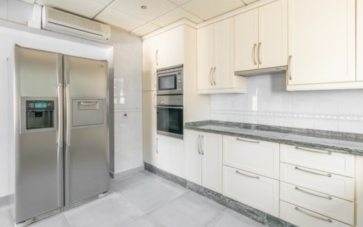 7 bedrooms Villa in Nueva Andalucia