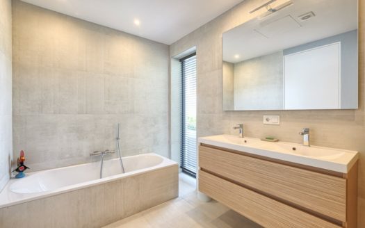 4 bedrooms Villa in Benahavis