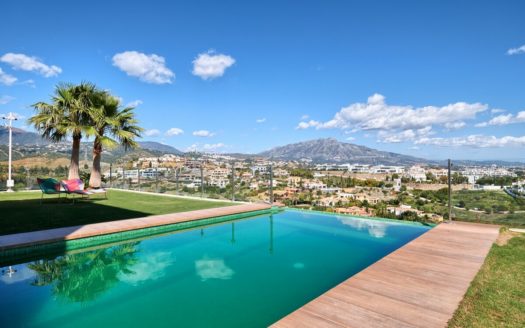 4 bedrooms Villa in Benahavis
