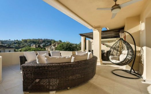 3 bedrooms Penthouse in Nueva Andalucia