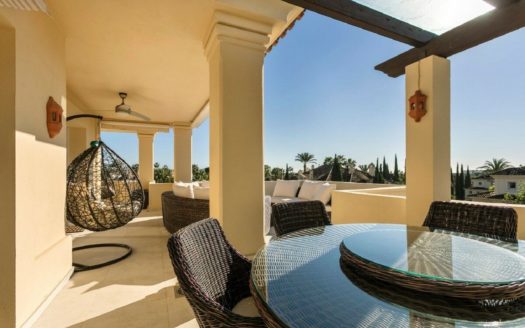 3 bedrooms Penthouse in Nueva Andalucia