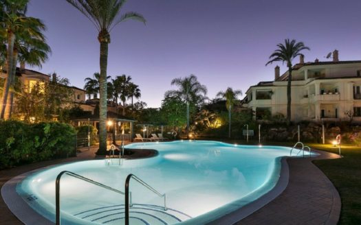 3 bedrooms Penthouse in Nueva Andalucia