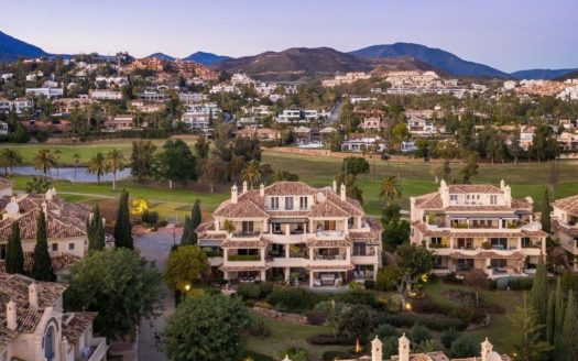 3 bedrooms Penthouse in Nueva Andalucia