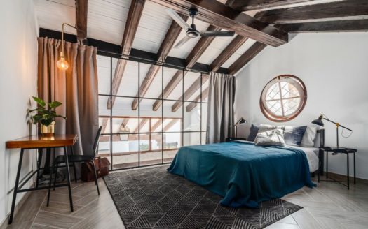 Ático de 2 dormitorios en  Benahavis