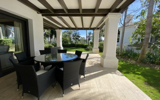 5 bedrooms Villa in Milla de Oro