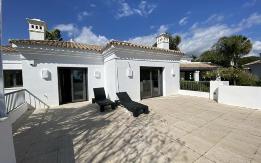 5 bedrooms Villa in Milla de Oro