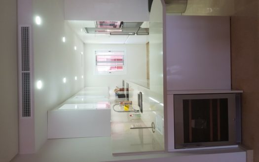 Ático de 3 dormitorios en Nueva Milla de Oro