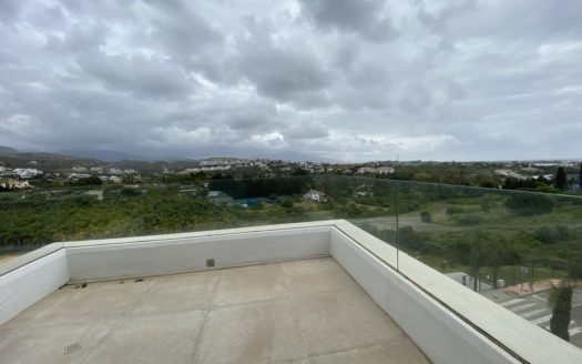 Ático de 2 dormitorios en Cancelada