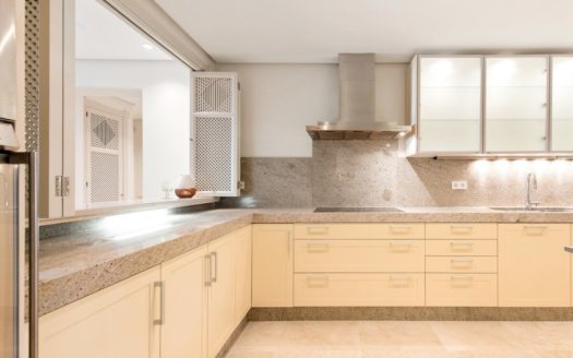2 bedrooms Apartment in Bahia de Marbella
