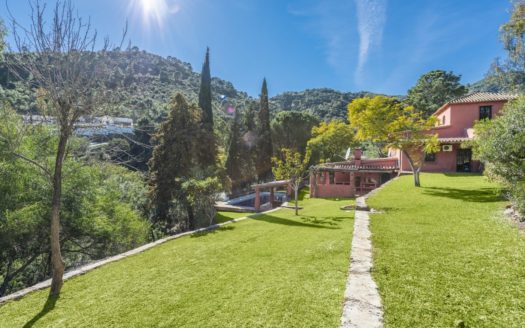 5 bedrooms Villa in Benahavis